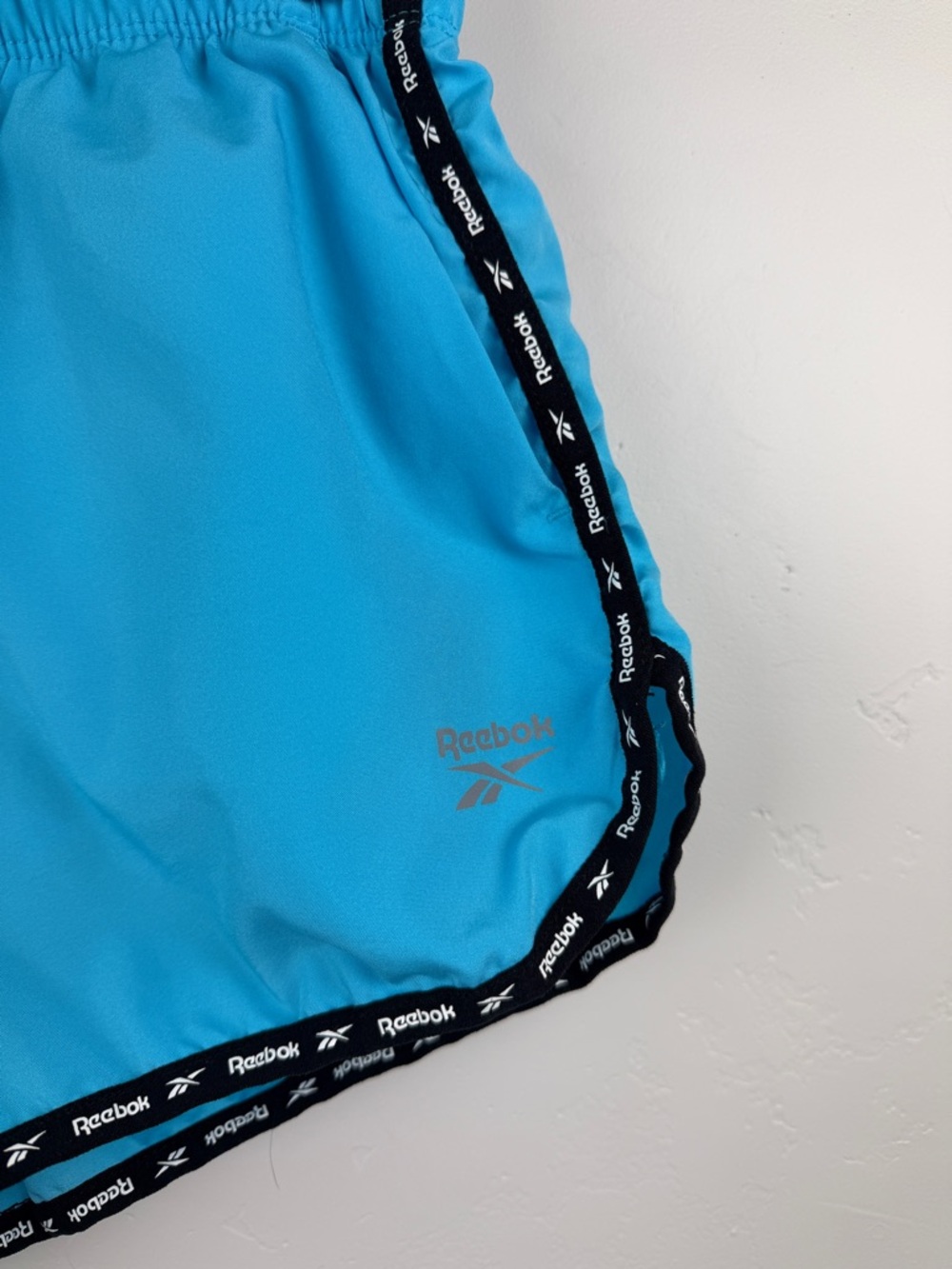 Reebok Blue Logo Tape Athletic Running Shorts Size M - Picture 4 of 5